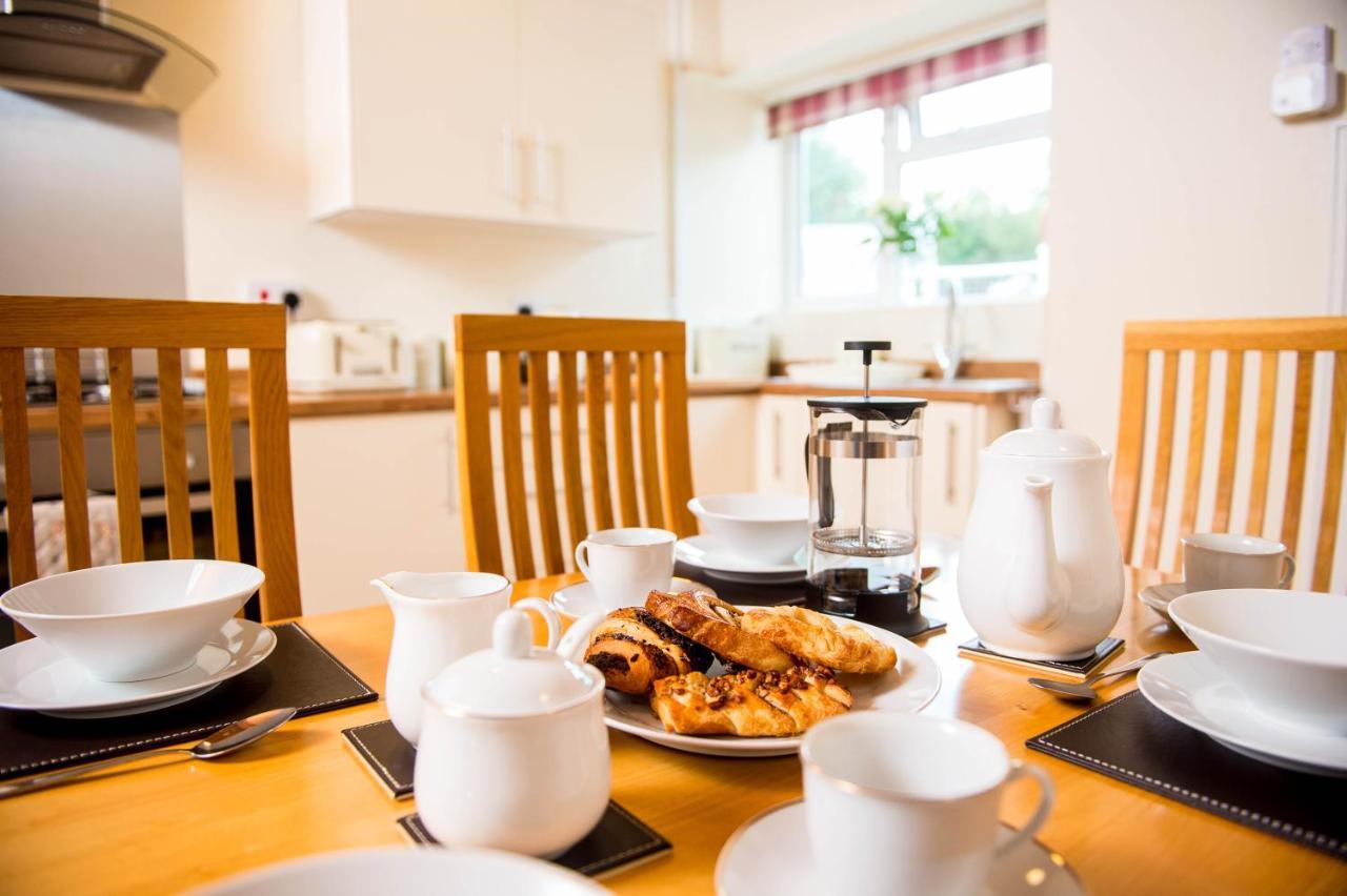 Awel Taf- Central Cottage Ideal For Families, With Parking سانت كليرز المظهر الخارجي الصورة
